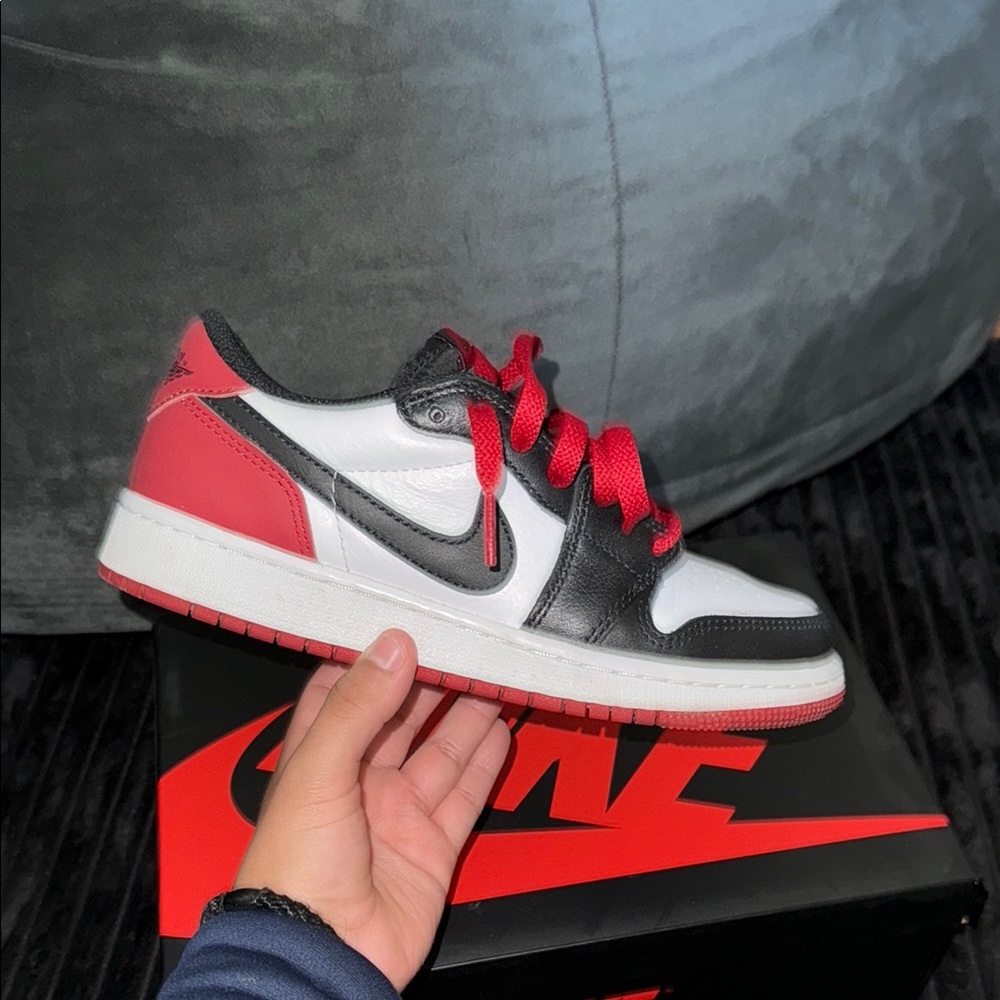 Jordan 1 Retro Low OG Black Toe (2023) (GS)